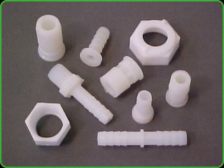 Algunos modelos de accesorios para instalaciones de agua